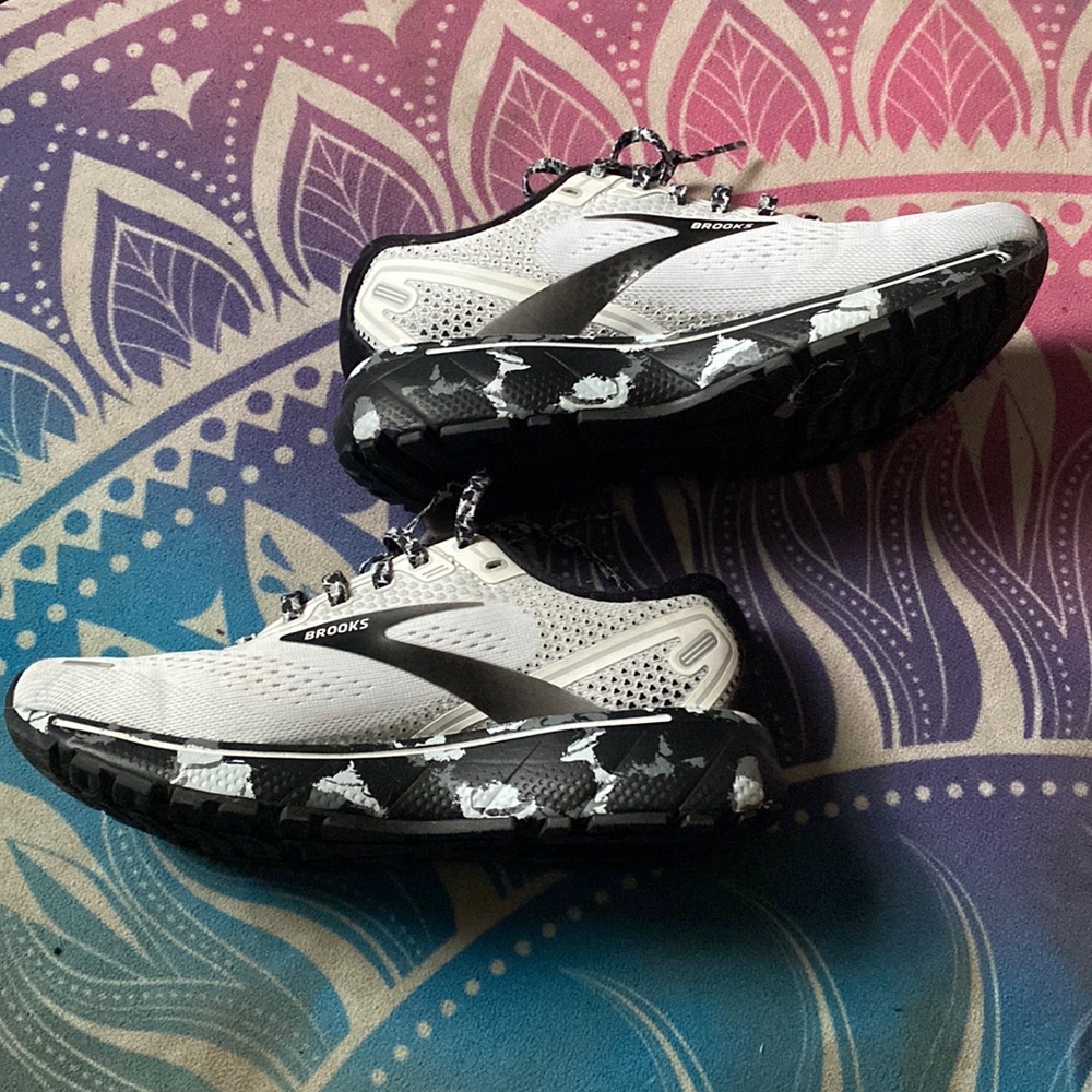 Brooks Ghost Running shoes